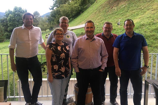 Bei sommerlichen Temperaturen waren die Vorstandsmitglieder von Geref und VDL noch optimistisch – jetzt ist klar, dass die Weihnachtsmärkte in Laufenburg und Frick auch in diesem Jahr abgesagt werden. Foto: zVg