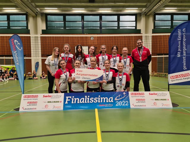 Glückliche Vizemeisterinnen, die U15-Mädels von Smash 05 Laufenburg-Kaisten. Foto: zVg
