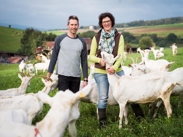Karin und Thomas Wüthrich, die Preisträger vom Ziegenhof Elfingen. Foto/Copyright: zVg